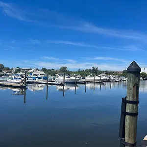 Hotel Marina Vibes - 